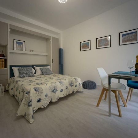 Clever House Милано Екстериор снимка