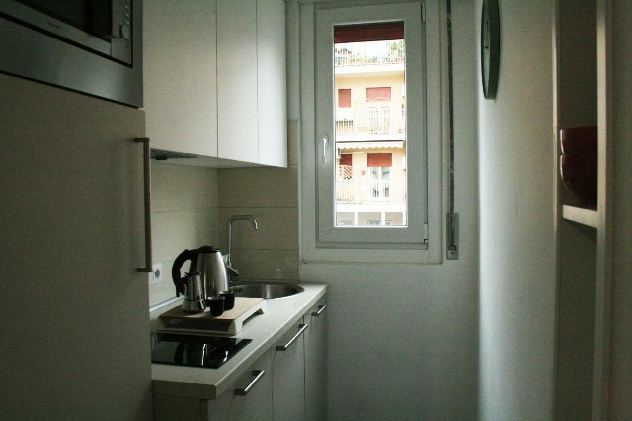 Clever House Милано Екстериор снимка